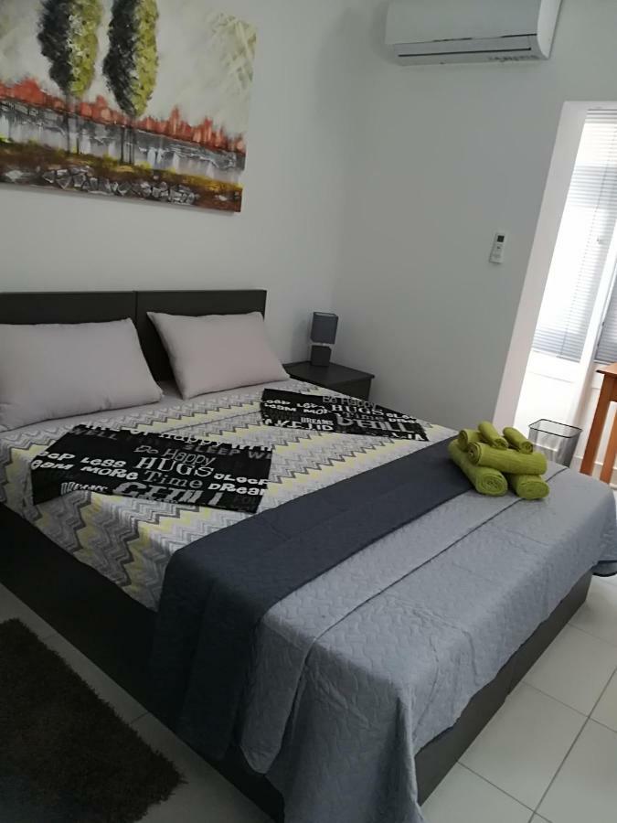 Luxury Apartment Close To Seafront Sliema Exteriör bild